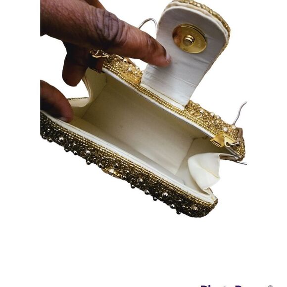 Inge Christopher   - Picture 6 of 9